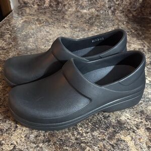 Crocs Slip-Resistant Neria Pro II Work Clog Black Women's 8 Comfort Shoes Comfy
